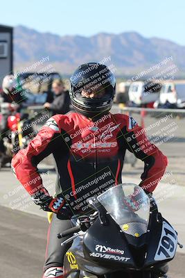 media/Dec-01-2025-Moto Forza (Mon) [[2daa91e15f]]/4-Around the Pits/